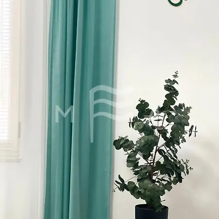 Sunset Paradise Golem (Tirana)